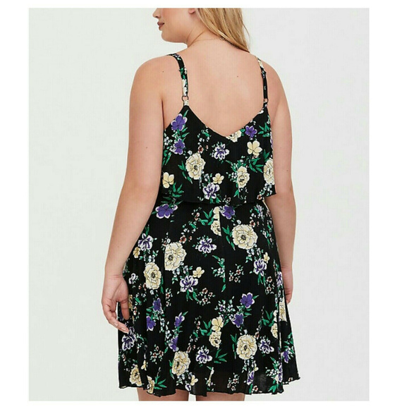 Torrid Dress Floral Skater Swing 0X NWOT - Picture 4 of 4